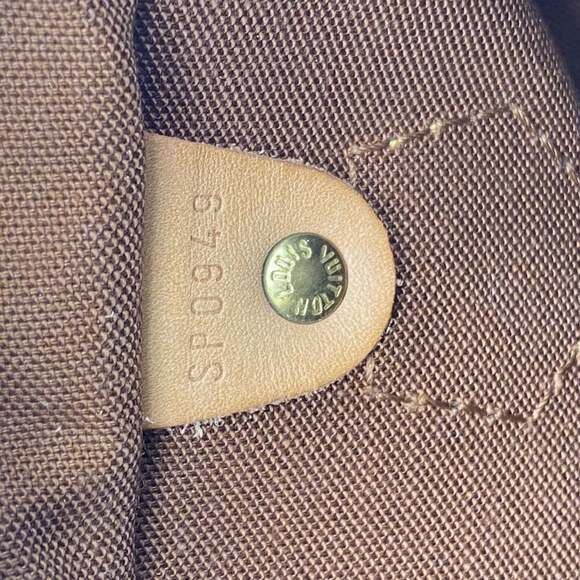 LOUIS VUITTON Brown Monogram Speedy 25 Bag - Picture 11 of 13